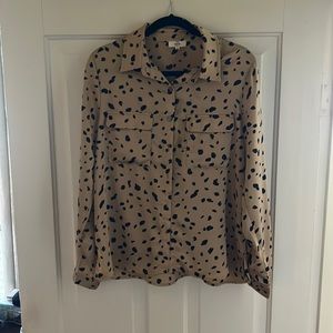 Button down Gold and Black blouse. Size med. New without tags. 100%polyester